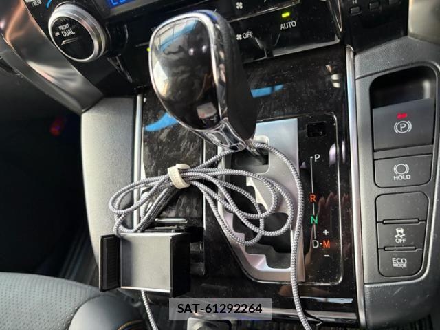 Toyota VELLFIRE 2021-05 8662126-16