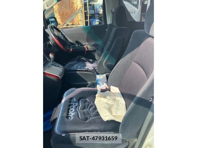 Toyota VELLFIRE 2009-10 8662152-9