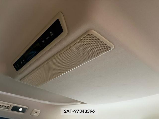 Toyota VELLFIRE 2015-11 8667073-16