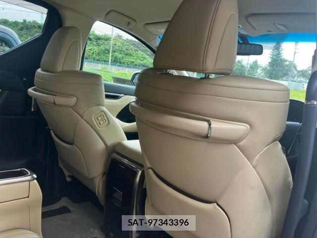 Toyota VELLFIRE 2015-11 8667073-17