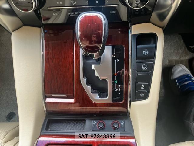 Toyota VELLFIRE 2015-11 8667073-25