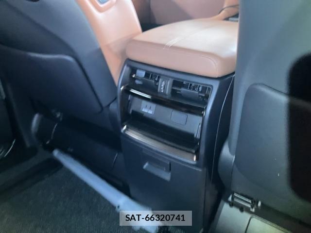 Toyota VELLFIRE 2024-12 8667068-17