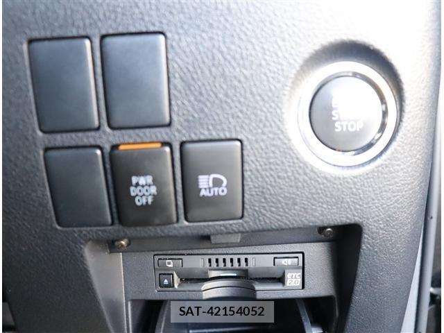 Toyota VELLFIRE 2020-06 8662111-11