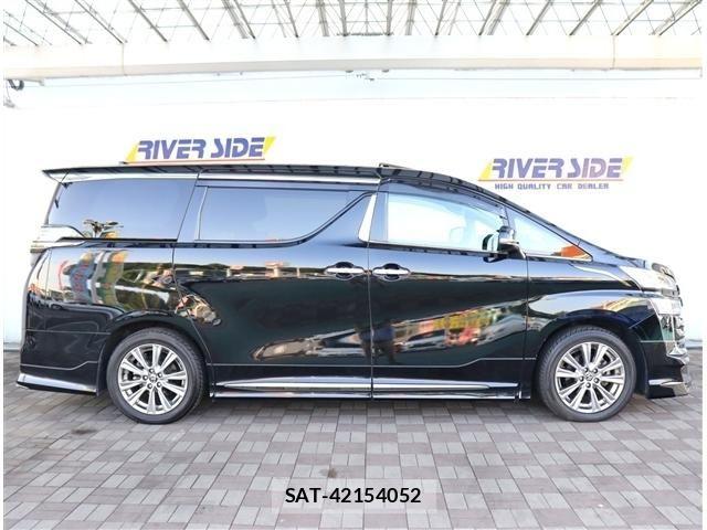 Toyota VELLFIRE 2020-06 8662111-3