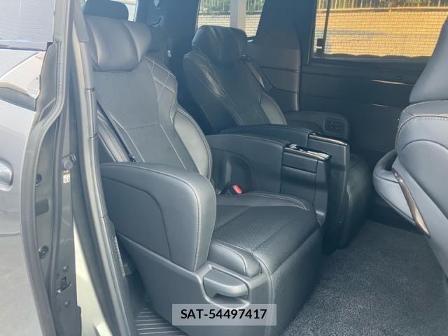 Toyota VELLFIRE 2025-03 8662110-19