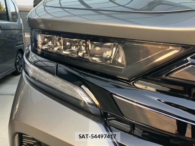 Toyota VELLFIRE 2025-03 8662110-3