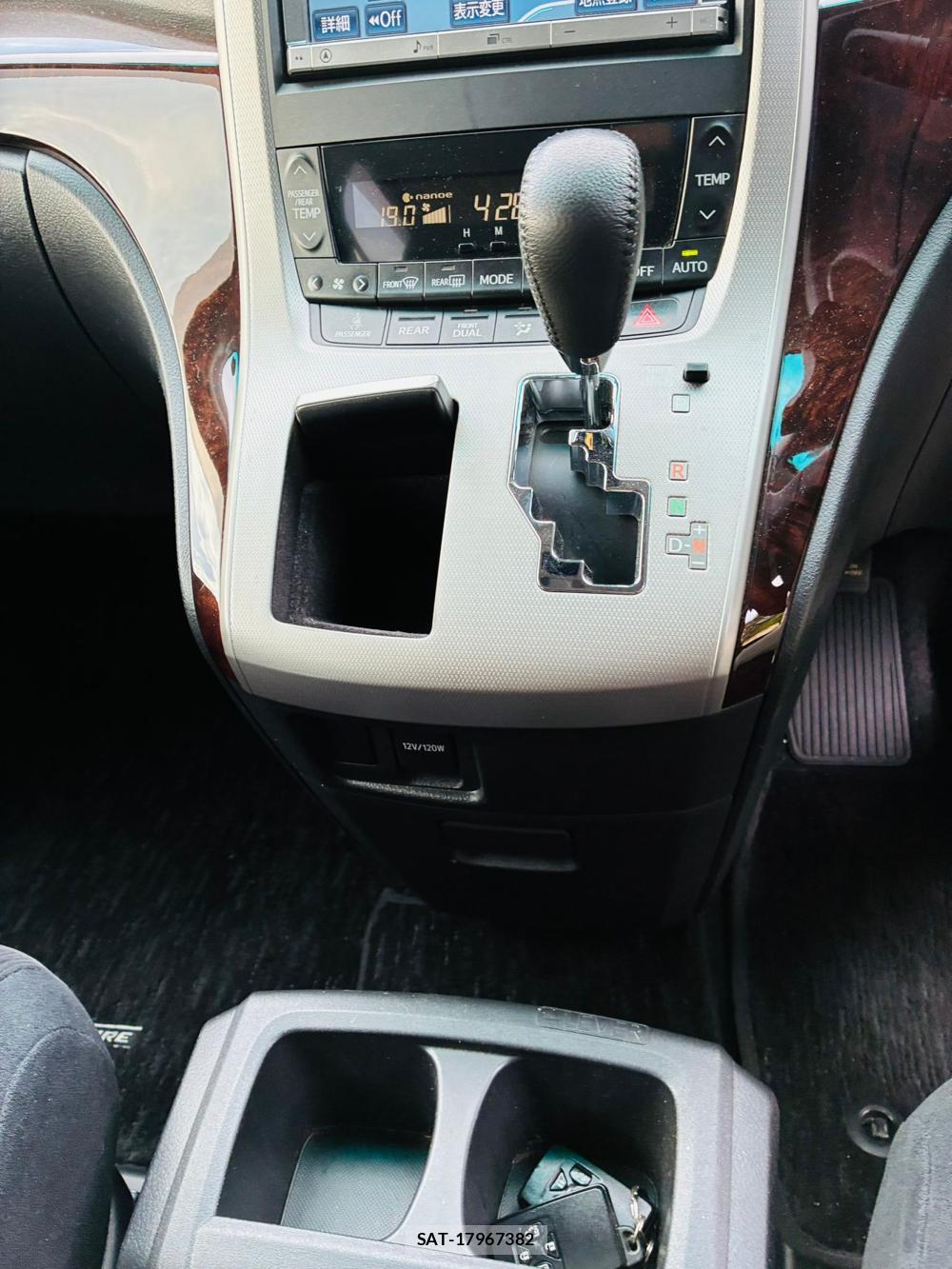 Toyota VELLFIRE 2012-07 8614506-19