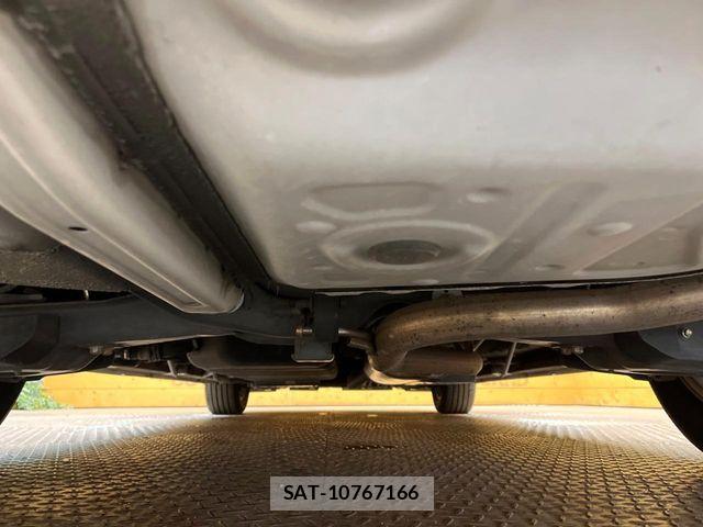 Toyota VELLFIRE 2017-03 8686826-18