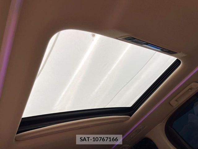 Toyota VELLFIRE 2017-03 8686826-2