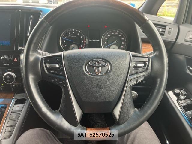 Toyota VELLFIRE 2015-08 8686829-17
