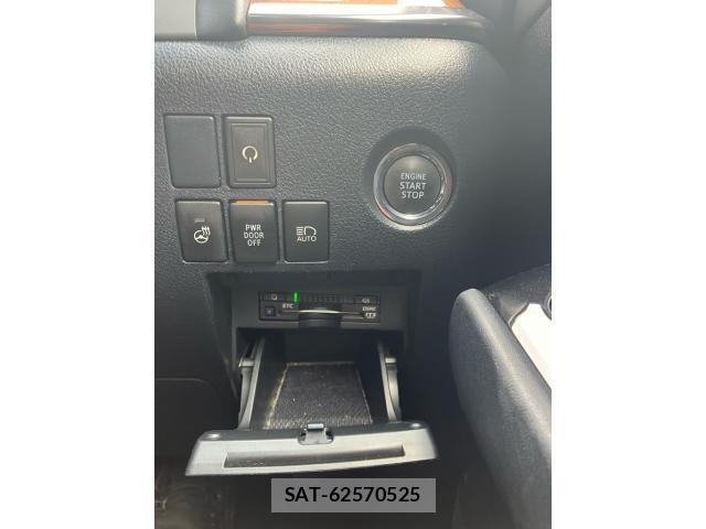 Toyota VELLFIRE 2015-08 8686829-21