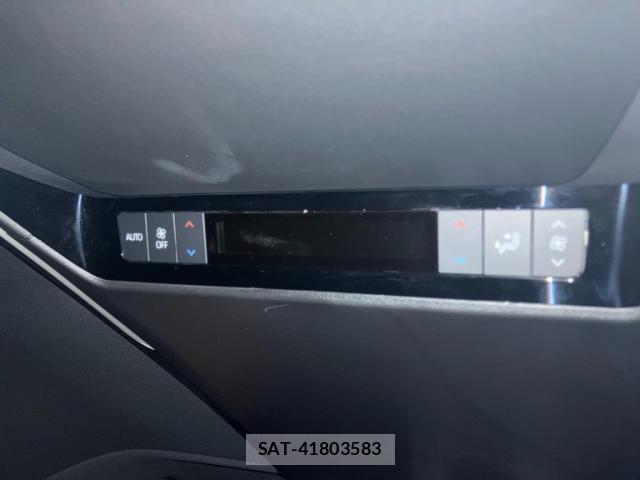 Toyota VELLFIRE 2025-09 8686819-12