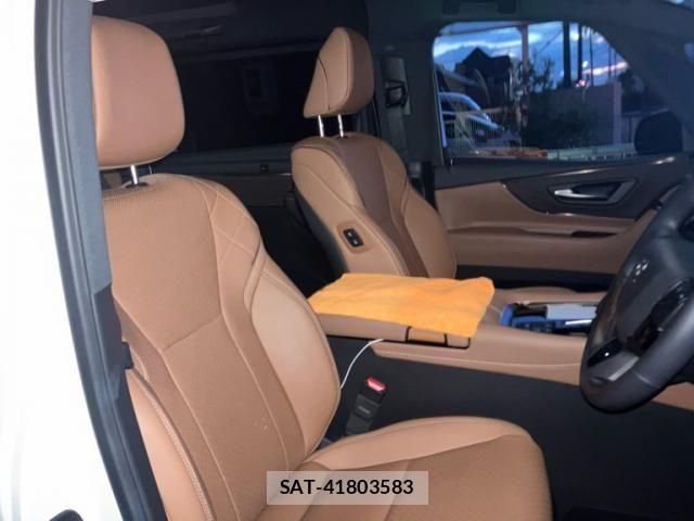Toyota VELLFIRE 2025-09 8686819-15