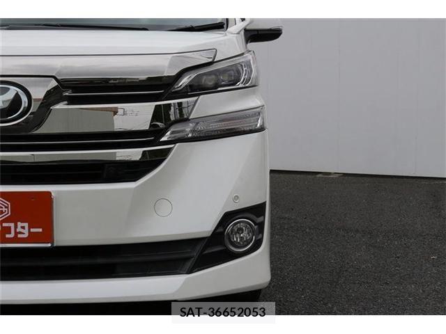 Toyota VELLFIRE 2017-06 8686828-12