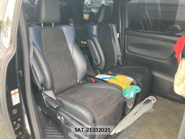 Toyota VELLFIRE 2017-02 8686825-18