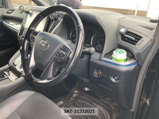 Toyota VELLFIRE 2017-02 8686825-24