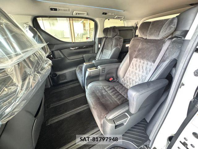 Toyota VELLFIRE 2017-10 8686824-17