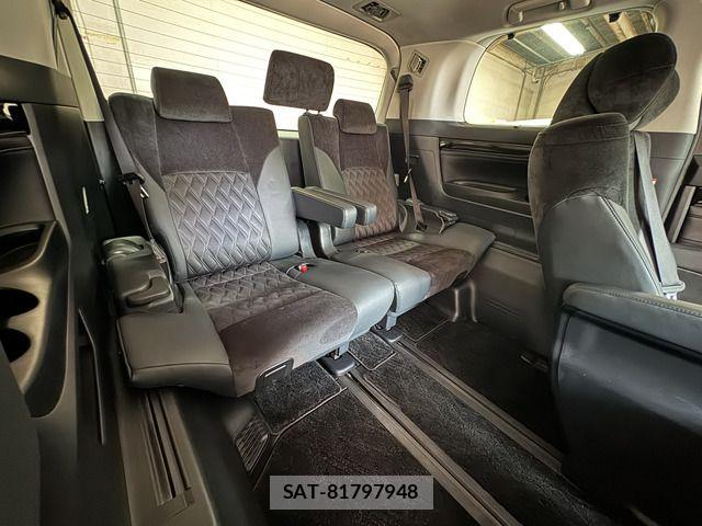 Toyota VELLFIRE 2017-10 8686824-18