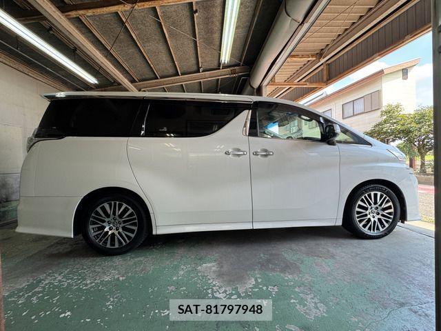 Toyota VELLFIRE 2017-10 8686824-5