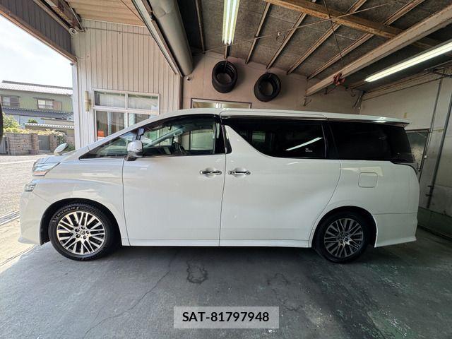 Toyota VELLFIRE 2017-10 8686824-6