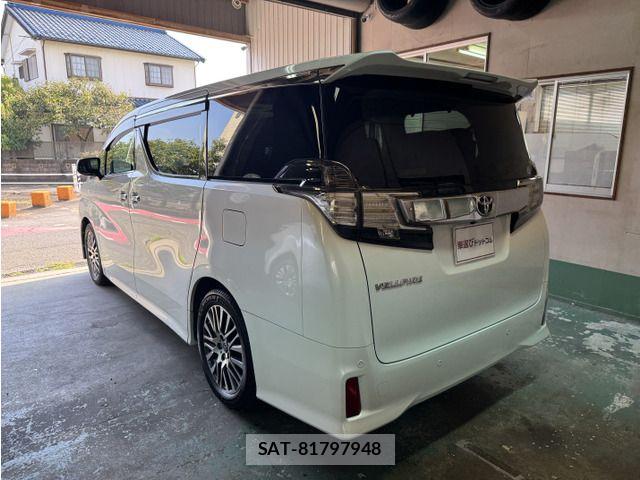 Toyota VELLFIRE 2017-10 8686824-8