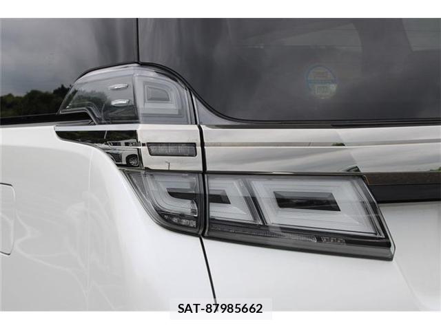 Toyota VELLFIRE 2018-09 8686822-23