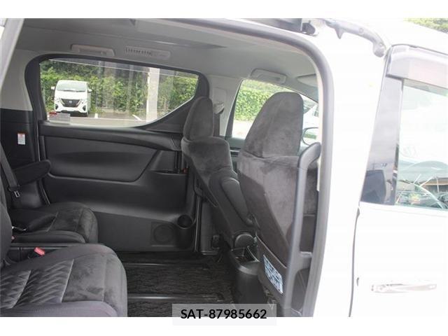 Toyota VELLFIRE 2018-09 8686822-29