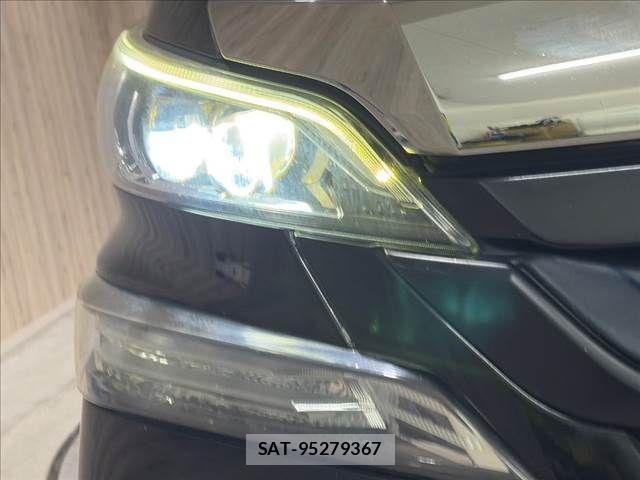 Toyota VELLFIRE 2017-08 8686827-13