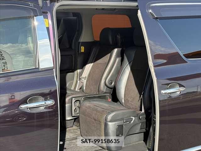 Toyota VELLFIRE 2014-10 8686830-18