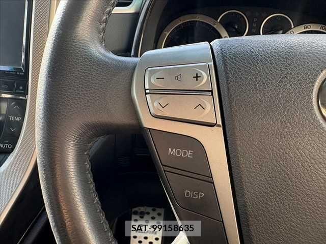 Toyota VELLFIRE 2014-10 8686830-29