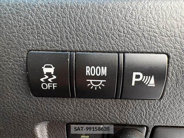 Toyota VELLFIRE 2014-10 8686830-3