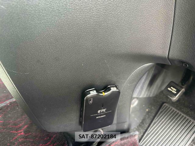 Toyota VELLFIRE 2013-10 8746522-20