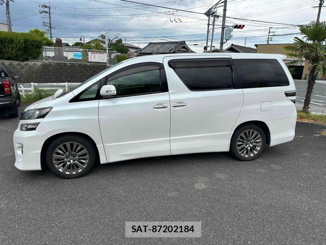 Toyota VELLFIRE 2013-10 8746522-2