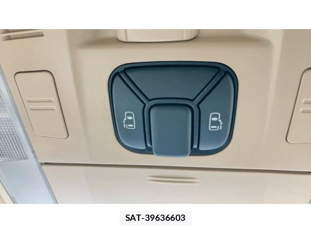 Toyota VELLFIRE 2013-09 8746534-23