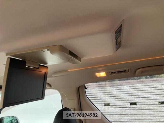 Toyota VELLFIRE 2014-07 8746532-3