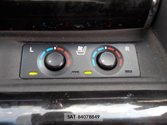 Toyota VELLFIRE 2021-03 8746494-17