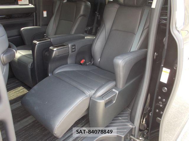 Toyota VELLFIRE 2021-03 8746494-27