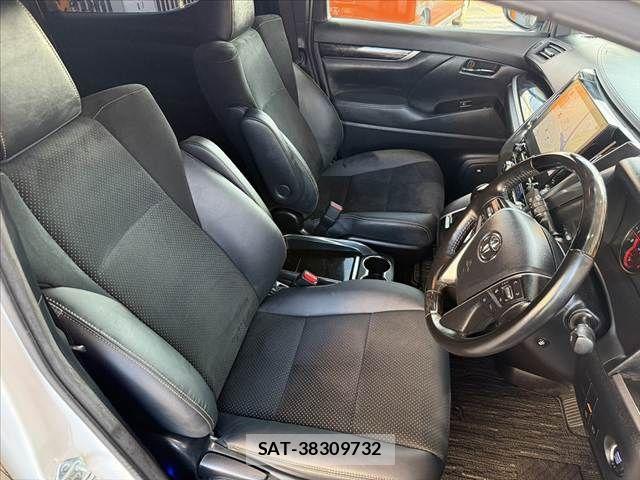 Toyota VELLFIRE 2020-10 8746497-15