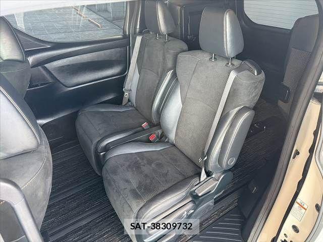Toyota VELLFIRE 2020-10 8746497-17