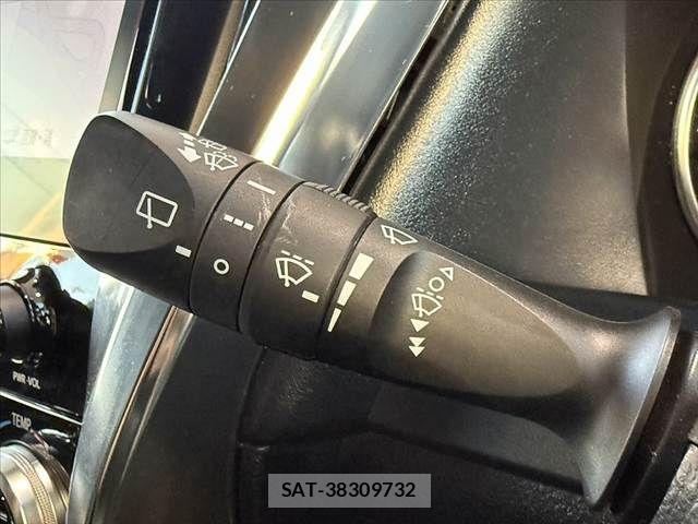Toyota VELLFIRE 2020-10 8746497-29