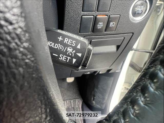 Toyota VELLFIRE 2018-04 8746505-27