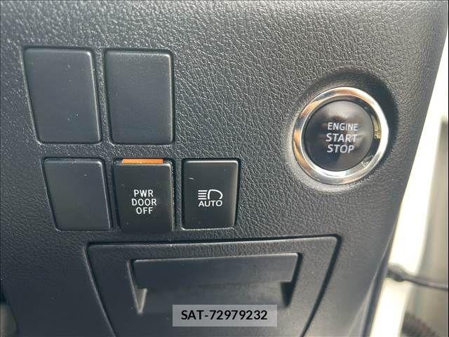 Toyota VELLFIRE 2018-04 8746505-28