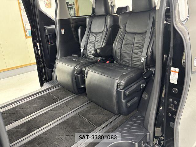 Toyota VELLFIRE 2015-03 8746506-17