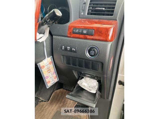 Toyota VELLFIRE 2010-06 8746535-16