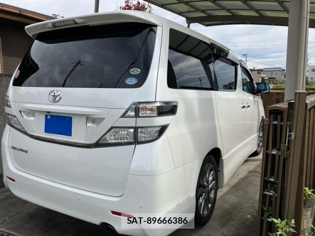Toyota VELLFIRE 2010-06 8746535-2