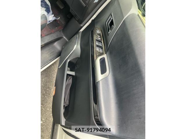 Toyota VELLFIRE 2012-11 8746531-9