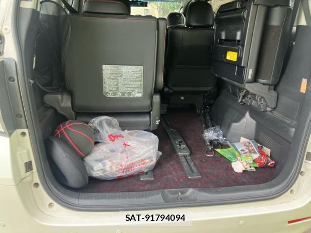 Toyota VELLFIRE 2012-11 8746531-26