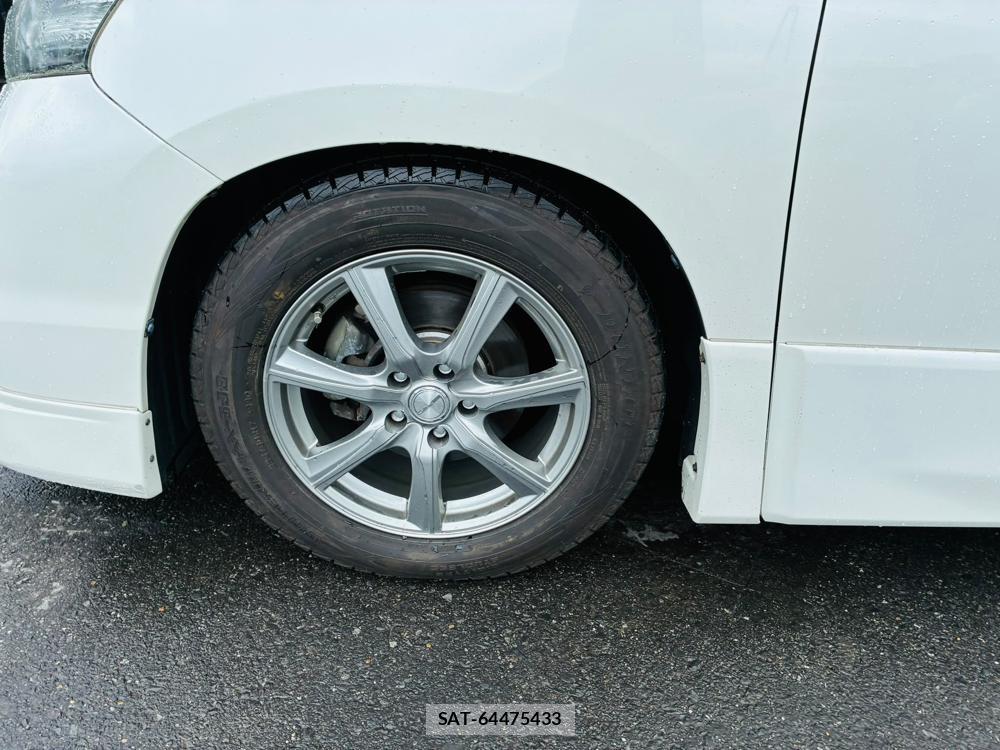 Toyota VELLFIRE 2011-11 8354097-29