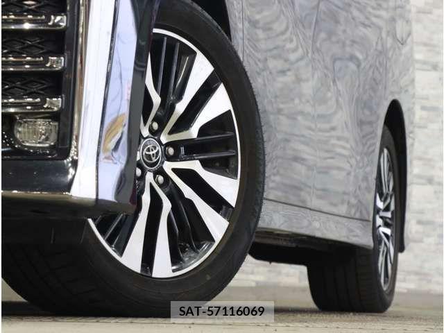 Toyota VELLFIRE 2018-11 8782448-18