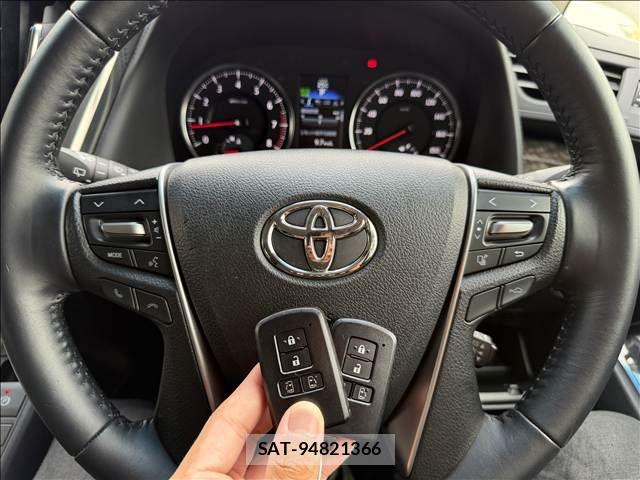 Toyota VELLFIRE 2016-05 8782454-17